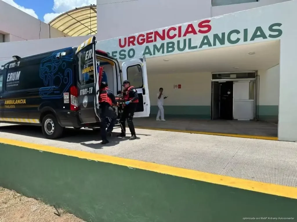 Caen dos obreros en obra de Ciudad Mayakoba; uno está grave
