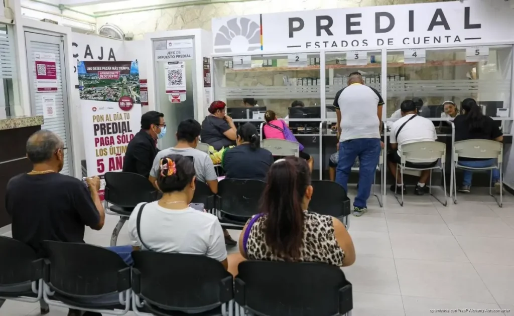 Regularizan 15 mil predios y recuperan 115 mdp en Cancún Regularizan 15 mil predios y recuperan 115 mdp en Cancún
