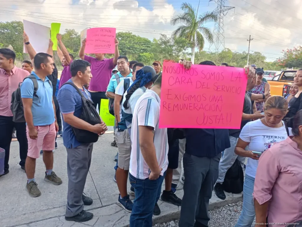 Frenan retenciones de propinas tras protesta en Rosewood Mayakoba Frenan retenciones de propinas tras protesta en Rosewood Mayakoba