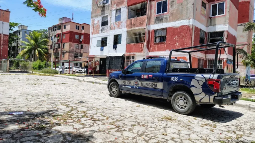 Detienen a dos tras balacera en la Supermanzana 77
