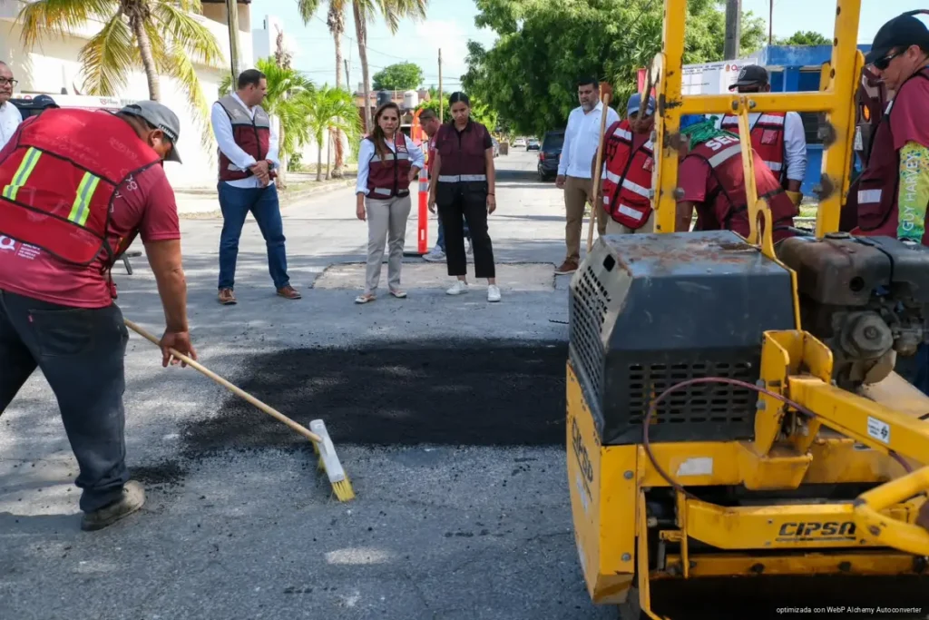 Fortalece Mara Lezama rehabilitación de calles para mejorar la movilidad en Chetumal