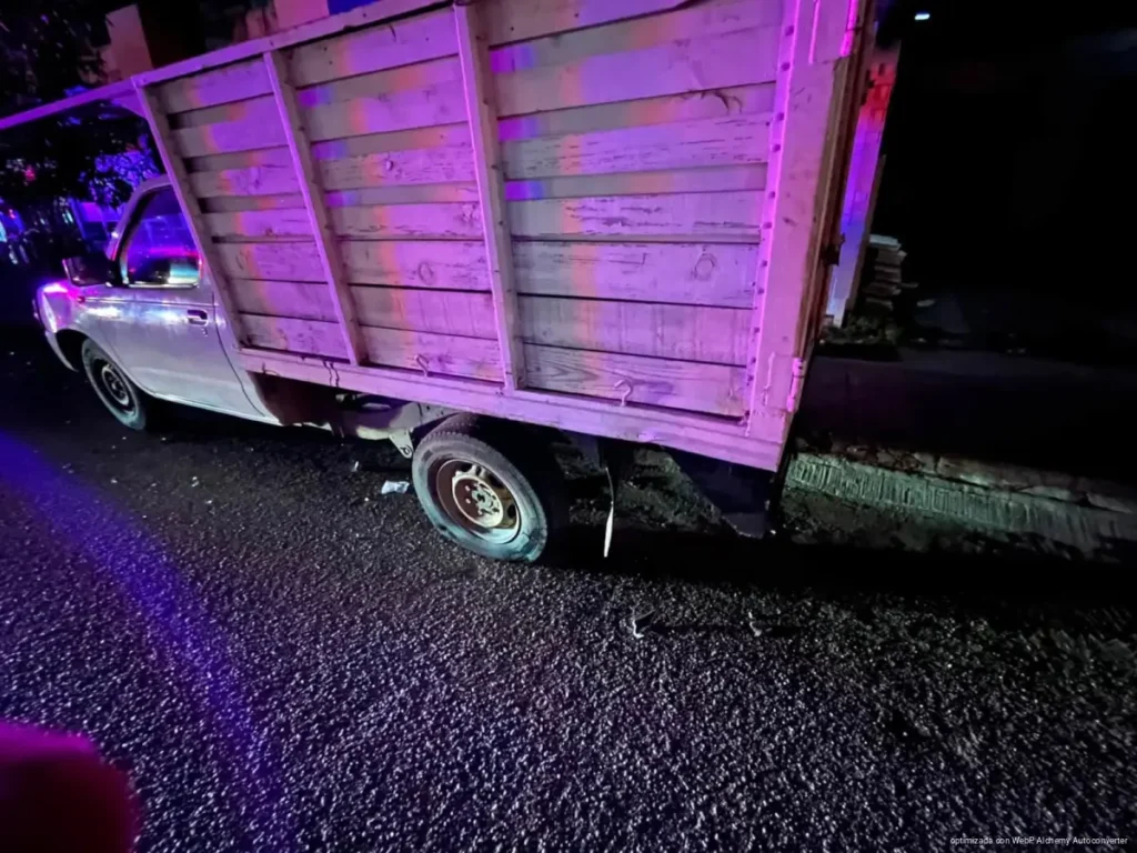 Deja accidente de motocicleta dos hombres gravemente lesionados en Cancún