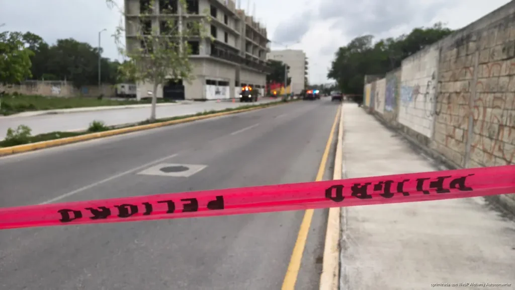Muere albañil tras caer de edificio en construcción en Playa del Carmen