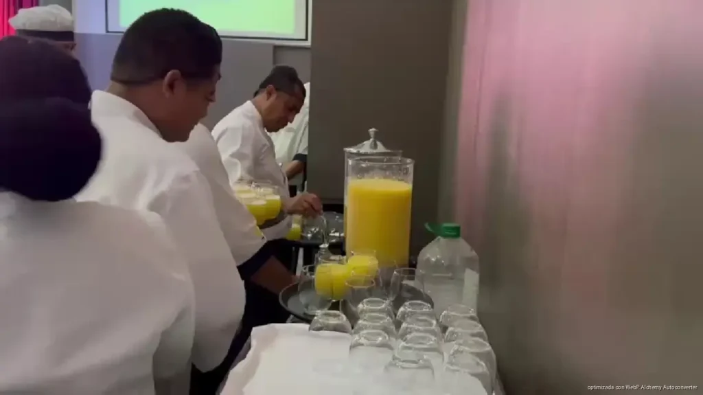 Refuerzan vigilancia contra bebidas adulteradas en Quintana Roo Refuerzan vigilancia contra bebidas adulteradas en Quintana Roo