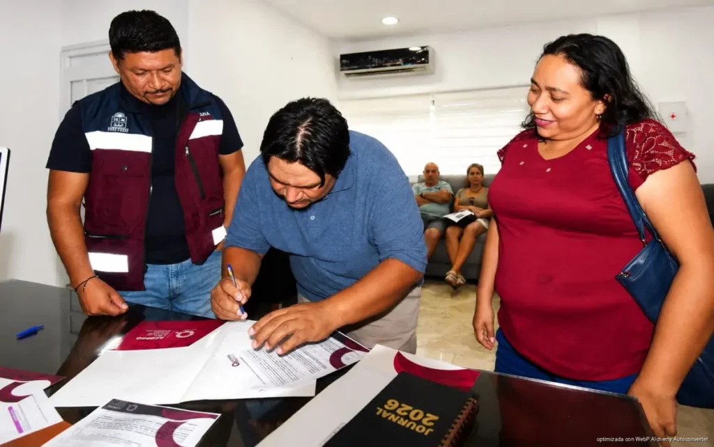 Ofrece AGEPRO certeza jurídica a familias de Othón P. Blanco