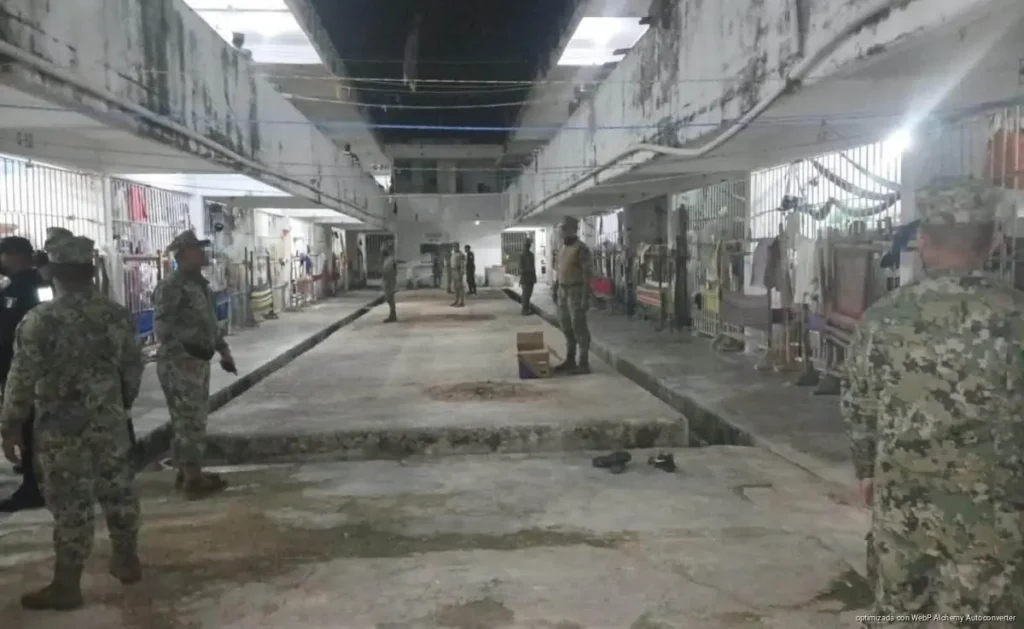 Exhiben privilegios en la cárcel de Chetumal: Celulares, TV y hasta “piedra”