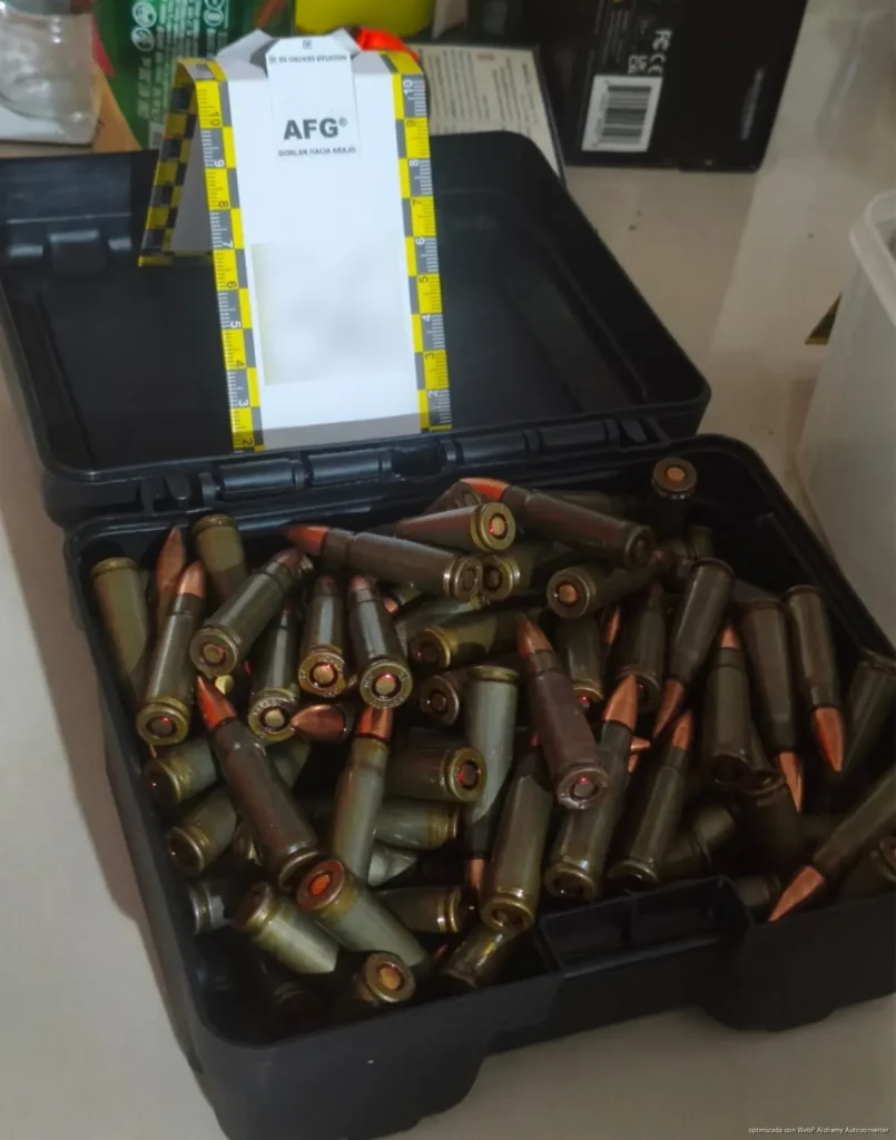 Desmantelan “casas de seguridad” en Chiquila y Solferino, Fiscalía encontró lanza granadas