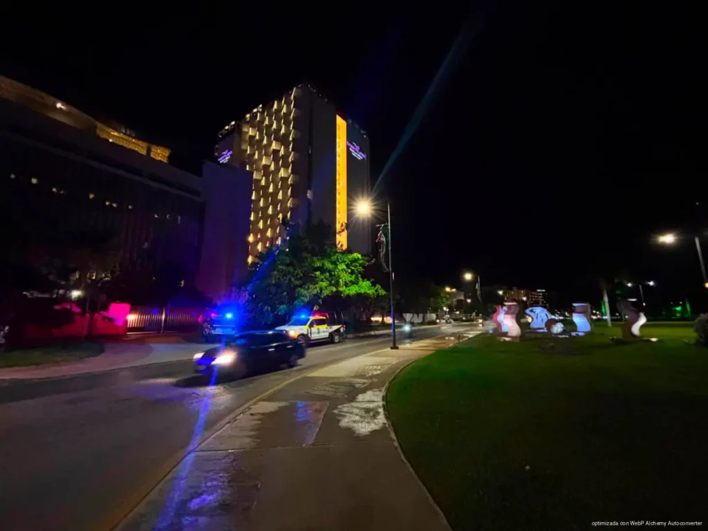 Mujer extranjera muere tras caída en hotel de Cancún