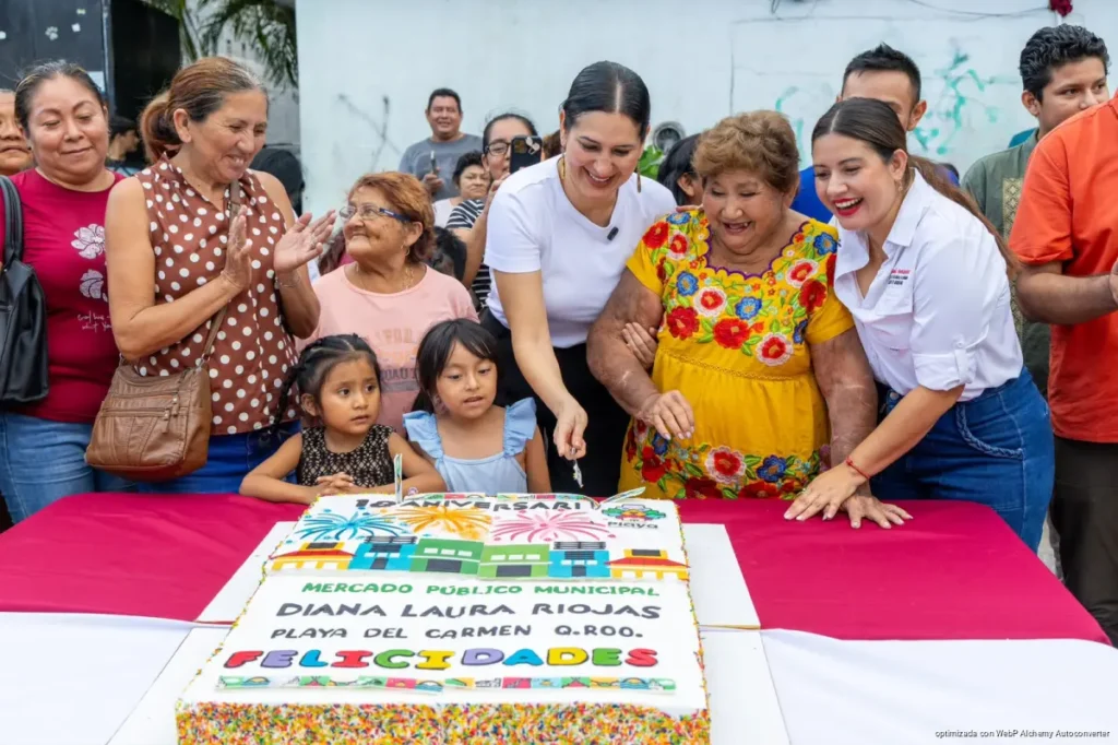 Mercado Diana Laura cumple 18 años como referente comercial de Playa del Carmen Mercado Diana Laura cumple 18 años como referente comercial de Playa del Carmen