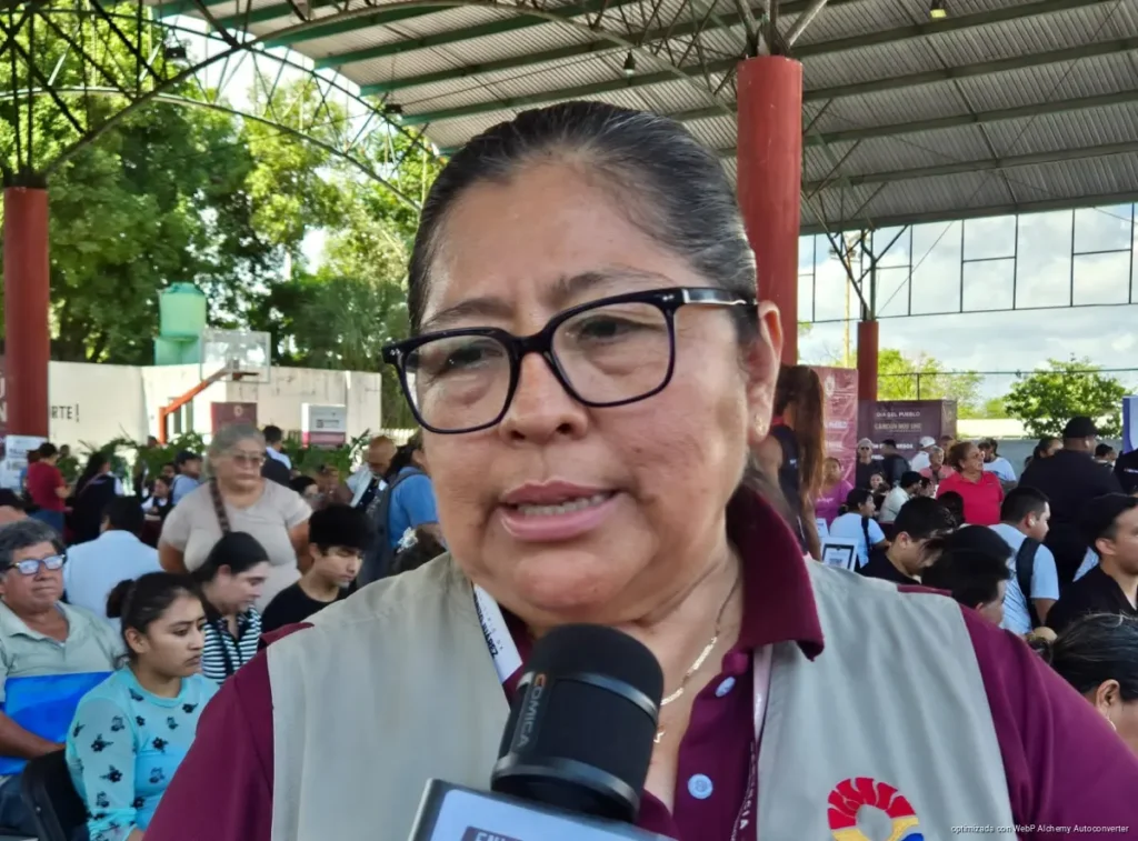 Chat Cancún recibe 300 solicitudes diarias por servicios públicos y basureros clandestinos Chat Cancún recibe 300 solicitudes diarias por servicios públicos y basureros clandestinos
