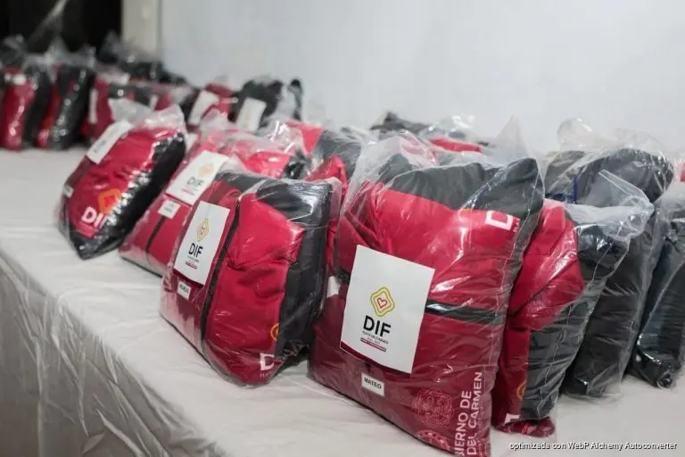 Programa 10-17 abre nuevo grupo de 18 alumnos en Villas del Sol para acercar educación Programa 10-17 abre nuevo grupo de 18 alumnos en Villas del Sol para acercar educación