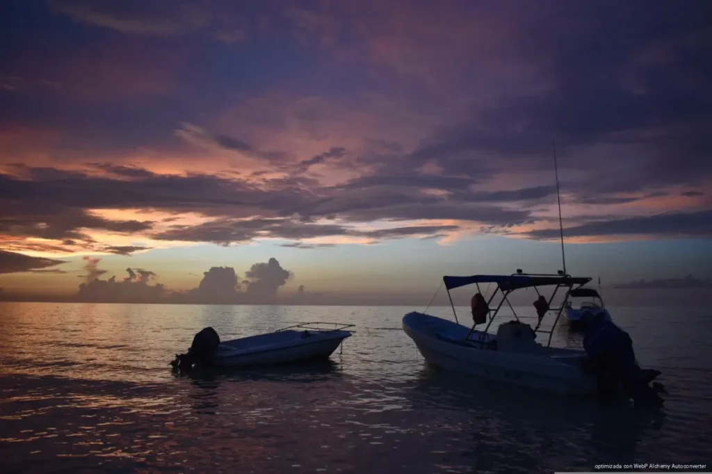 Pesca de escama sostiene economía de familias en Chiquilá y Holbox Pesca de escama sostiene economía de familias en Chiquilá y Holbox