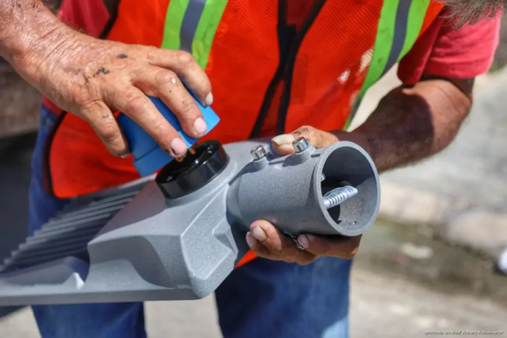 alumbrado en Chetumal, luminarias LED Chetumal, seguridad Othón P Blanco, Yensunni Martínez, colonia Centenario Chetumal, servicios públicos Chetumal