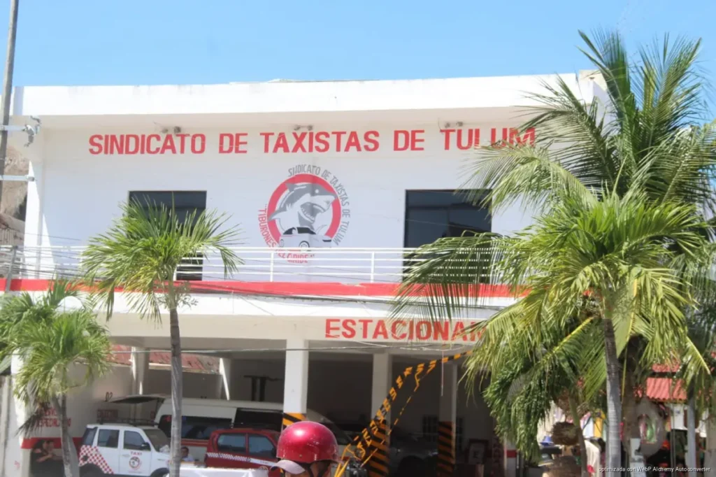 Tulum enfrenta aumento de más del doble en tarifas de taxis sin autorización del Imoveqroo Tulum enfrenta aumento de más del doble en tarifas de taxis sin autorización del Imoveqroo