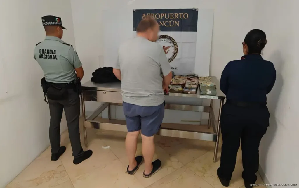 Aseguran más de 1.7 millones de pesos en efectivo durante inspección en el Aeropuerto de Cancún