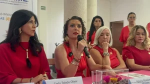 Amexme alerta que costos burocráticos frenan la formalización de pequeños negocios en Playa del Carmen