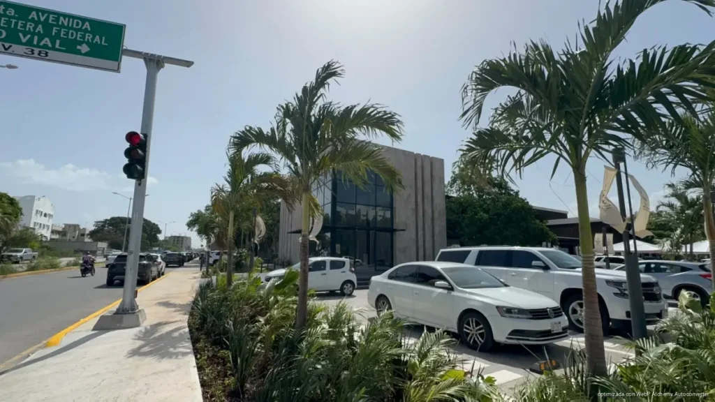 Playa del Carmen registra verano de temporada baja, empresarios buscan diversificar la economía Playa del Carmen registra verano de temporada baja, empresarios buscan diversificar la economía