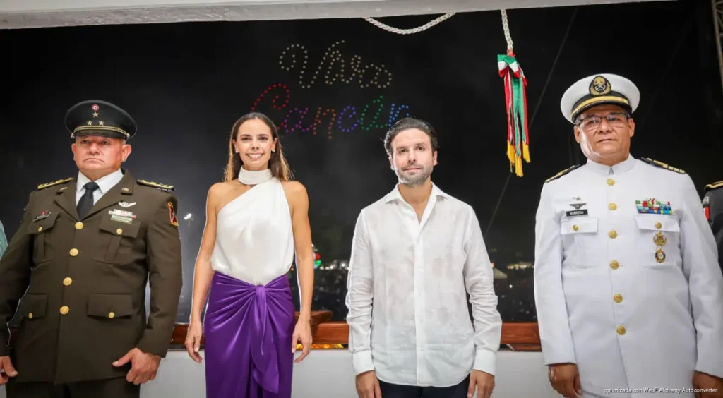 Regresa Ana Paty al Ayuntamiento, encabeza el grito de independencia en Cancún