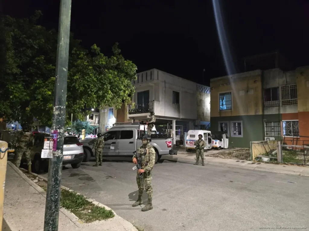 Cateo en Villas del Sol deja una detenida y cámaras aseguradas para presunto monitoreo policial