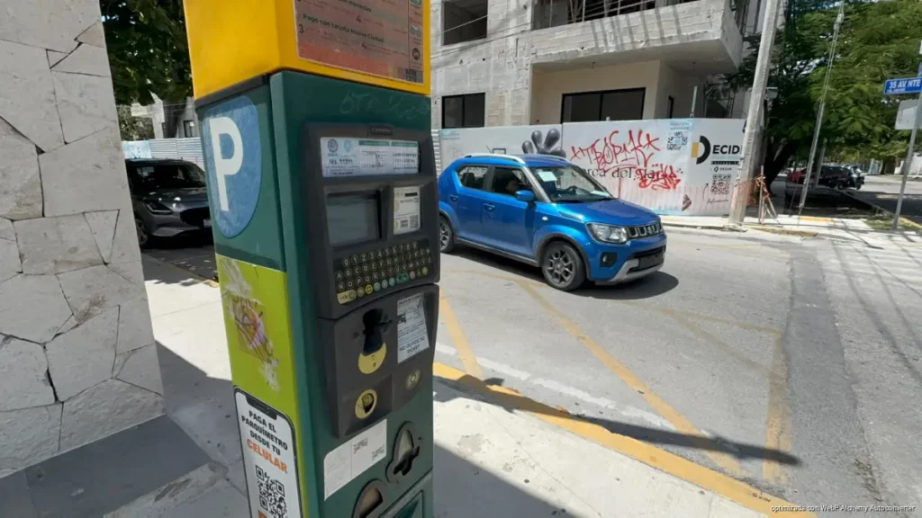 Parquímetros en Playa del Carmen quedan bajo revisión por fallas y quejas de usuarios Parquímetros en Playa del Carmen quedan bajo revisión por fallas y quejas de usuarios