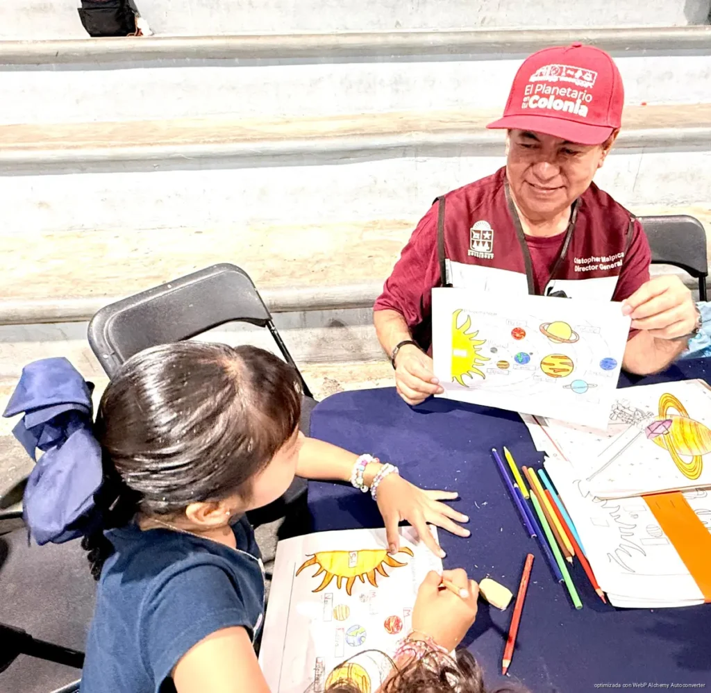 Planetario Cancún acerca ciencia y ajedrez a familias de Prado Norte