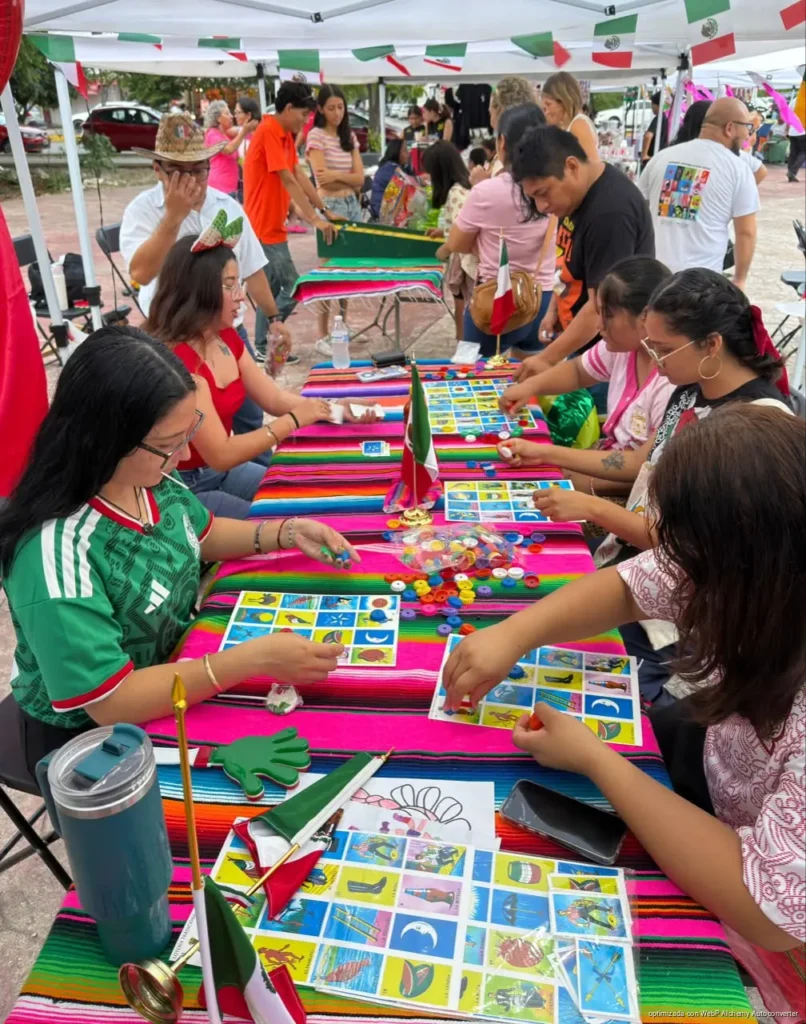 Más de 40 emprendedoras activan el bazar de mujeres en Playa del Carmen