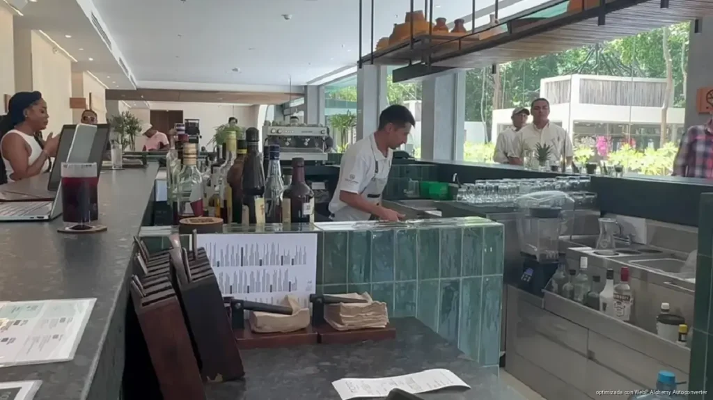 Temporada baja reduce actividad laboral para más de la mitad de trabajadores de la CROC en Tulum Temporada baja reduce actividad laboral para más de la mitad de trabajadores de la CROC en Tulum