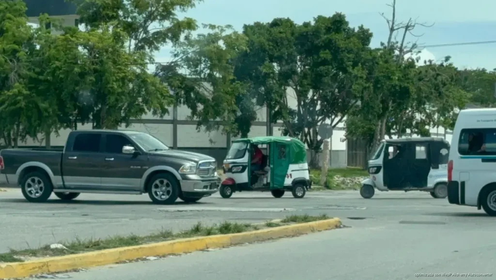 Mototaxis en Playa del Carmen tendrán zonas restringidas y mayor vigilancia Mototaxis en Playa del Carmen tendrán zonas restringidas y mayor vigilancia
