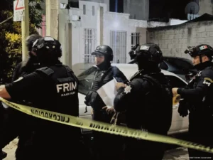 Localizan motocicletas robadas y detienen a tres jóvenes en Ciudad Natura en Cancún