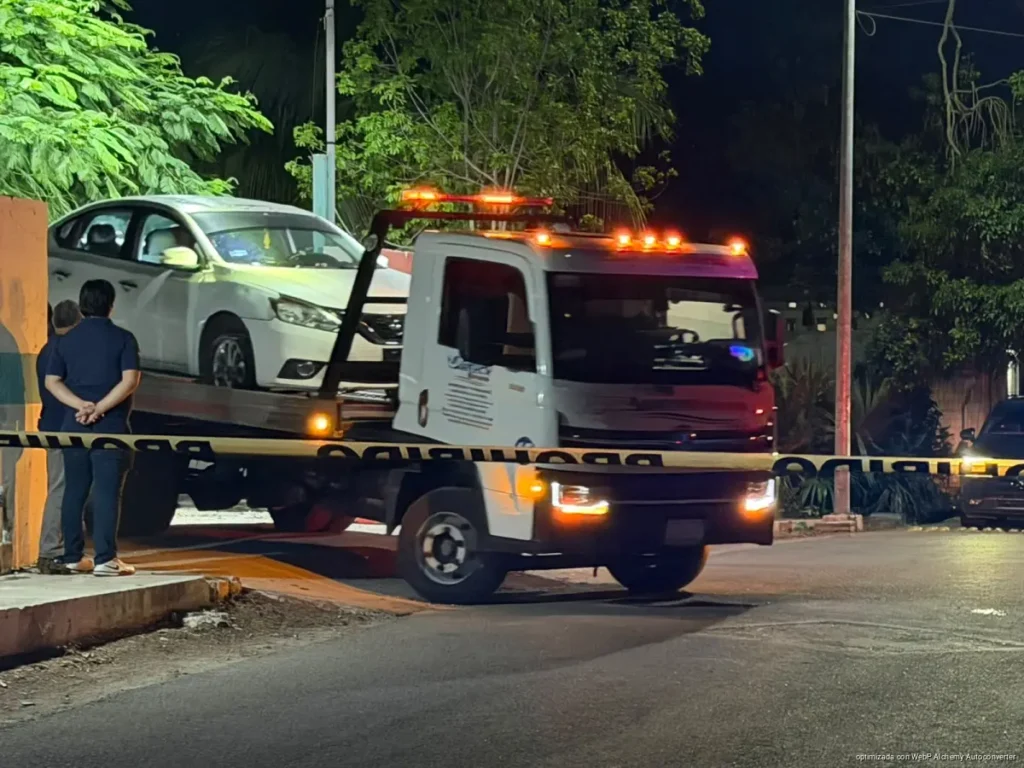 Puerto Aventuras registra ataque e incendio en oficinas de taxistas durante la noche