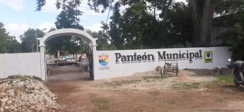 Panteón de Kantunilkín se satura por tumbas ocupadas más de una década Panteón de Kantunilkín se satura por tumbas ocupadas más de una década