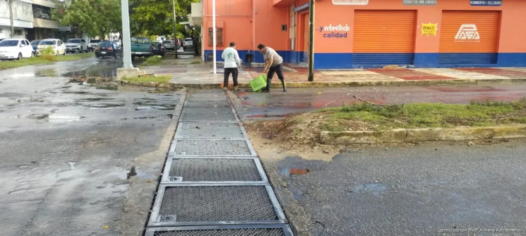 Lluvias activan brigadas en distintos sectores de Chetumal