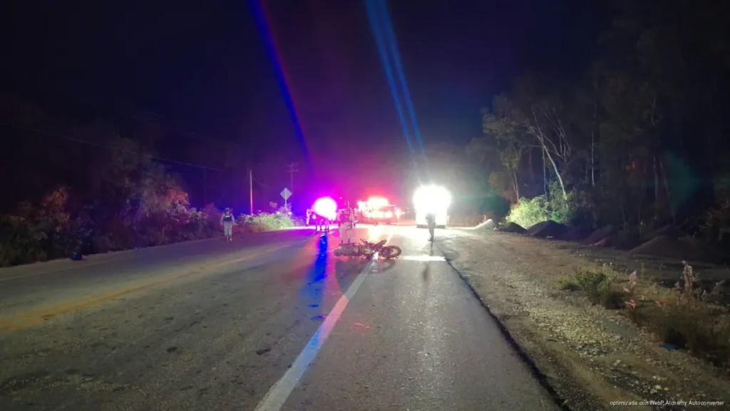 Accidente en Cancún deja una mujer fallecida y un hombre grave cerca del aeropuerto