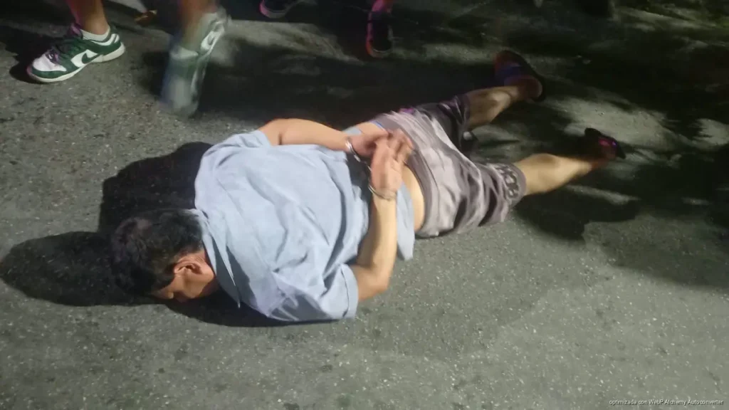 Lesionan a agente de Tránsito tras choque y detienen a conductor en Cancún
