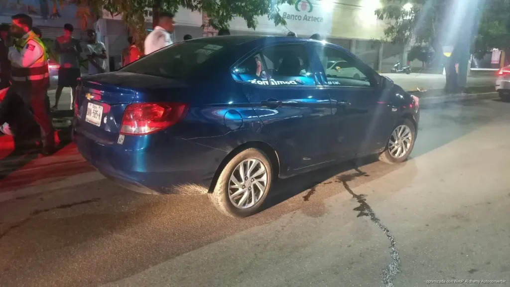 Lesionan a agente de Tránsito tras choque y detienen a conductor en Cancún