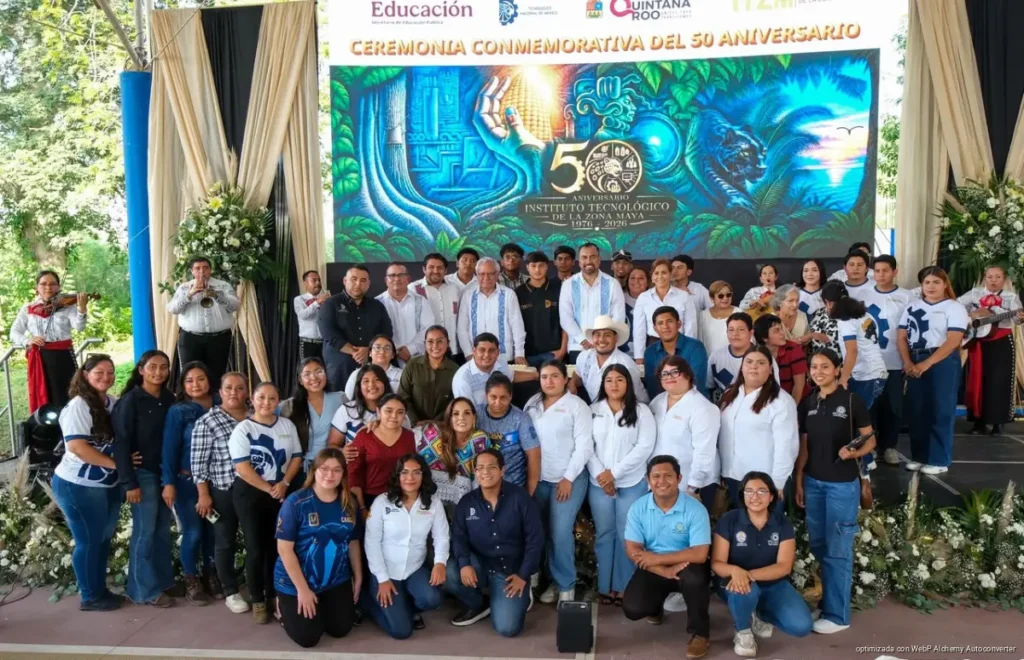 Tecnológico de la Zona Maya cumple 50 años con más de 3 mil profesionistas egresados Tecnológico de la Zona Maya cumple 50 años con más de 3 mil profesionistas egresados