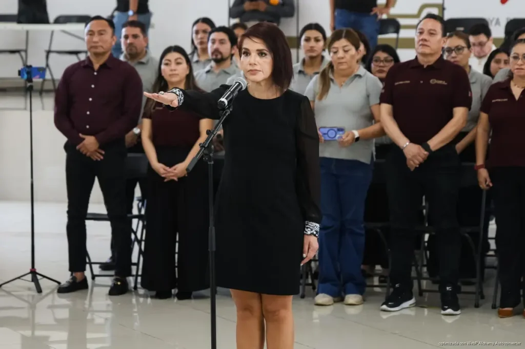 Leticia Lorenzo asume la Contraloría de Playa del Carmen tras aprobación del Cabildo Leticia Lorenzo asume la Contraloría de Playa del Carmen tras aprobación del Cabildo