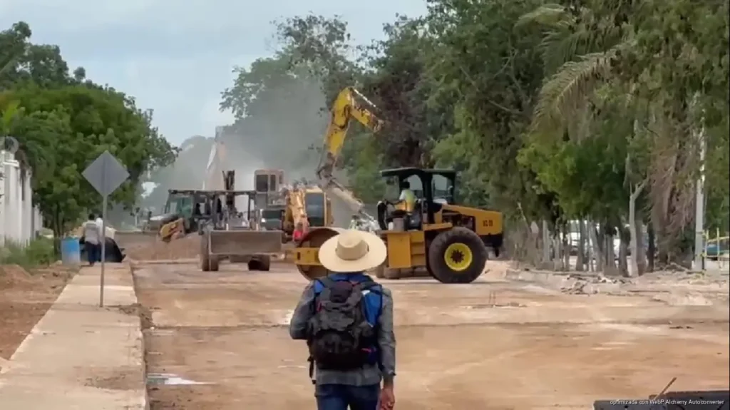 Vecinos de Playa del Carmen podrán solicitar repavimentación de calles para 2027