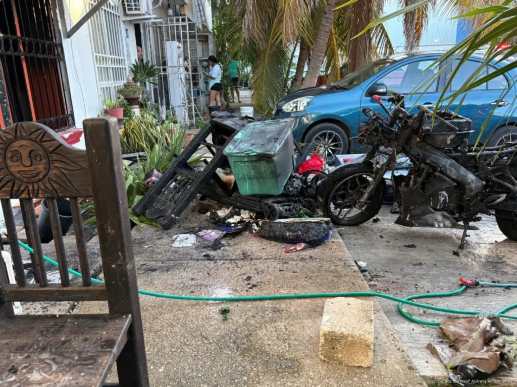 Rescatan a familia atrapada en incendio en Cancún; cuatro fueron llevados al hospital