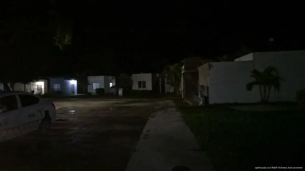 Vecinos de Calderitas denuncian cobros de agua de hasta mil 713 pesos y suspensión de recolección de basura