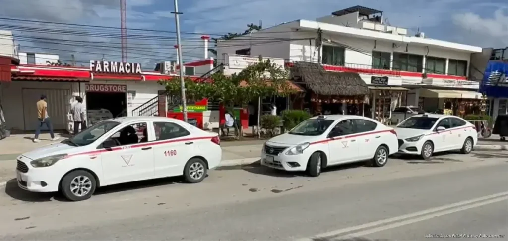 Uber abre plataforma a taxistas de Tulum y deja en duda el ingreso de autos particulares Uber abre plataforma a taxistas de Tulum y deja en duda el ingreso de autos particulares