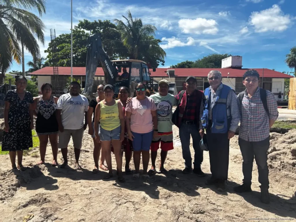 Domo escolar en Xcalak genera dudas por agua en el terreno y el IFEQROO descarta riesgos