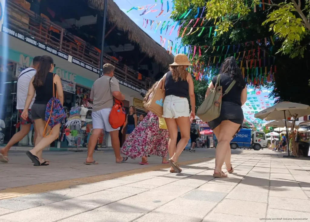 Conflictos en Europa tendrían impacto mínimo en el turismo de Playa del Carmen para temporada alta Conflictos en Europa tendrían impacto mínimo en el turismo de Playa del Carmen para temporada alta