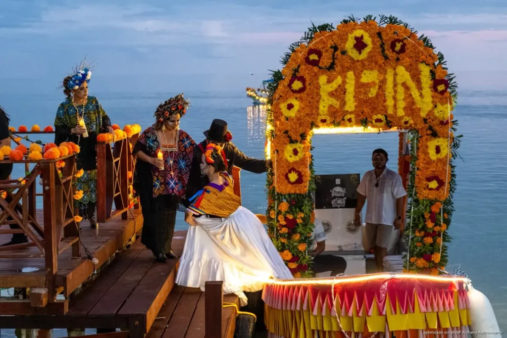 Inicia Mara Lezama tradición del Janal Pixán en Calderitas